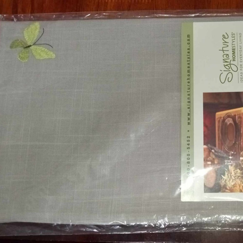 Signature Homestyles Butterfly Zippered Pillow Covers (Set of 2)